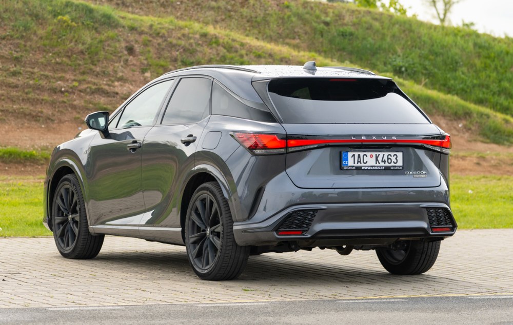 Lexus RX 500h – Lexus s křídly Lexus RX 500h – Lexus s křídly