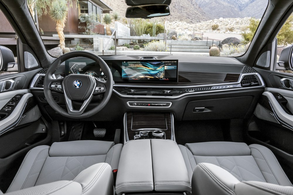 BMW X5 &ndash; Pod kůž&iacute;